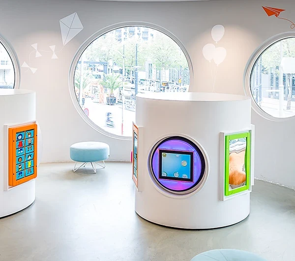 this image shows a kids corner in a  H&M clothing store