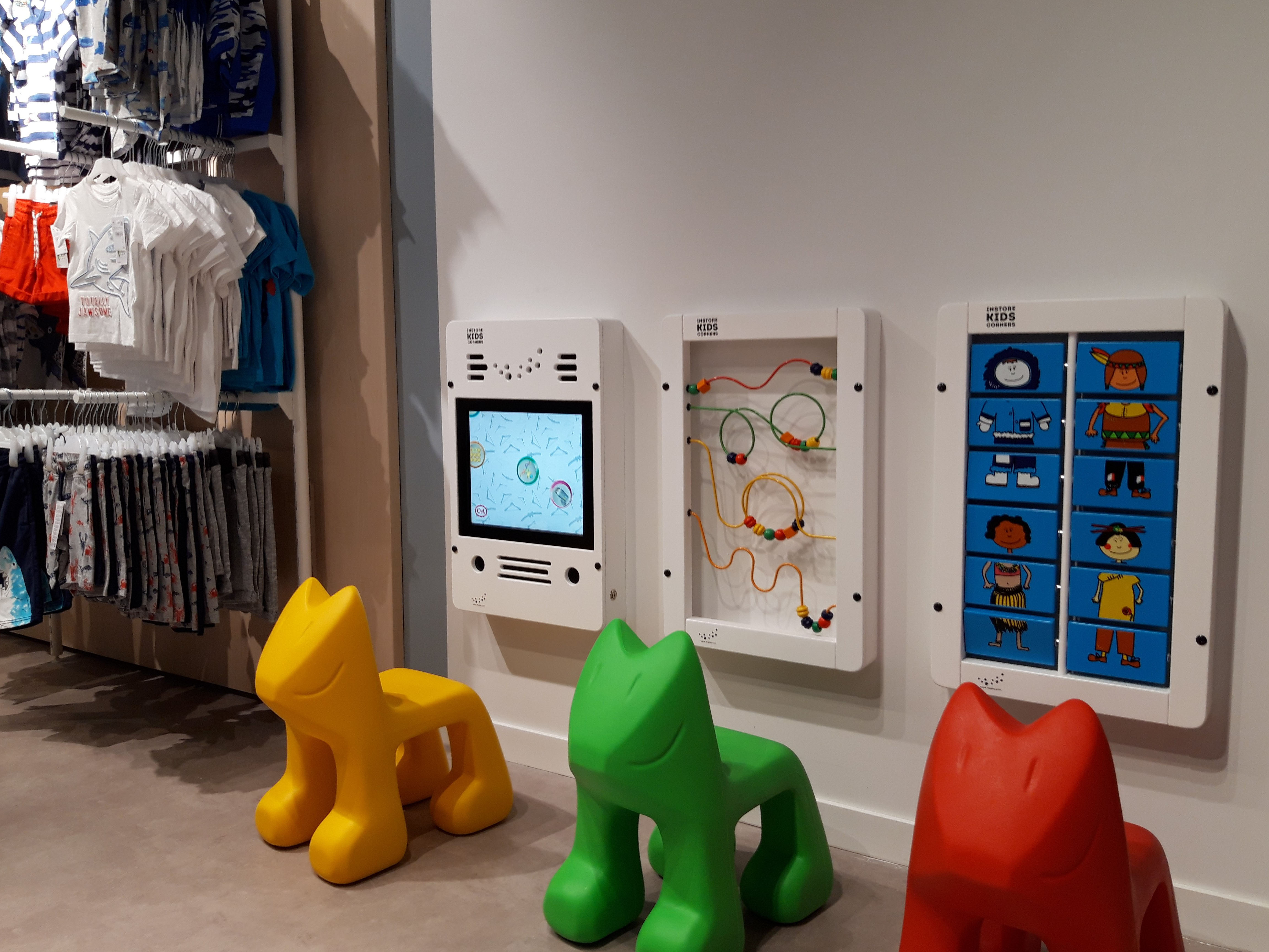 IKC play corner for children at C&A clothing store