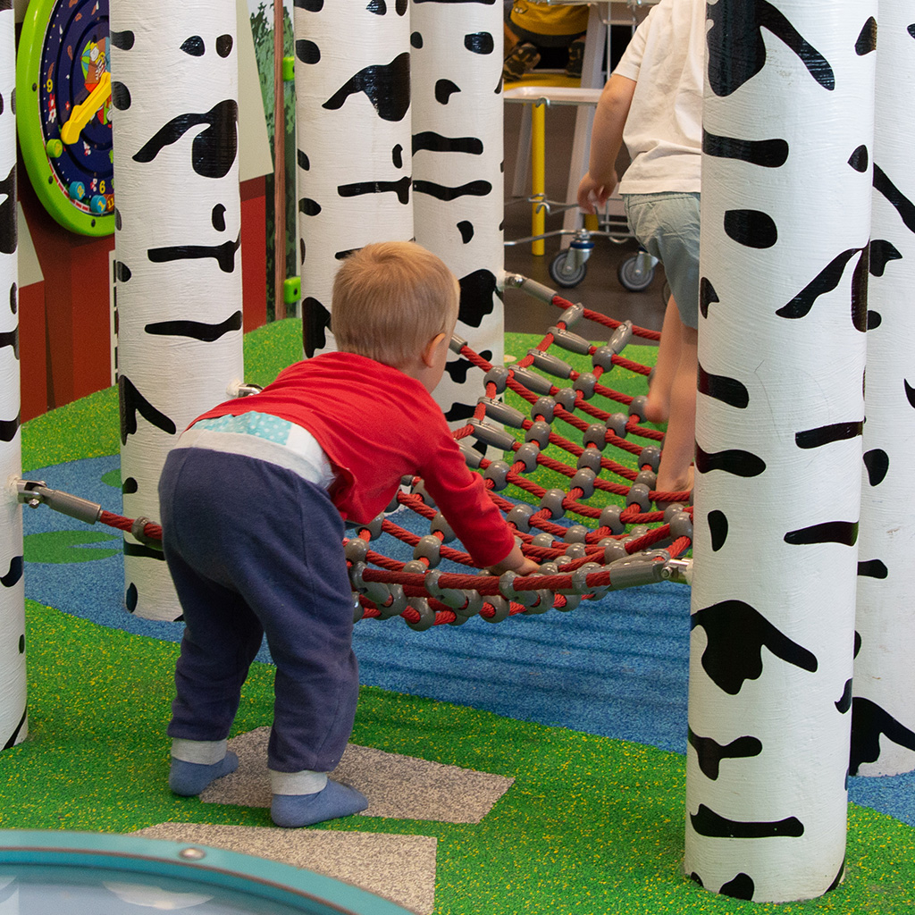 EPDM play floor element Rope bridge