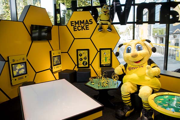 Fan shop Borussia Dormund I A children's corner entirely in the style of football club Borussia Dortmund with various game modules from IKC