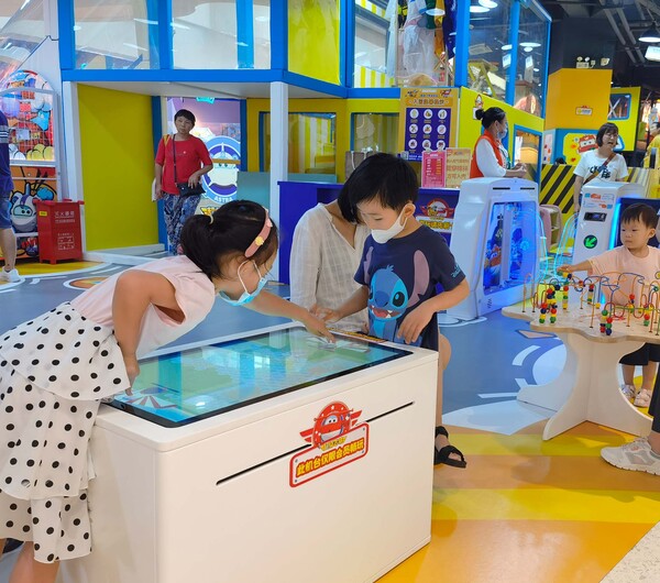Super Wings kids club in Xintian 360 Plaza Shanghai Super Wings kids club in Xintian 360 Plaza Shanghai