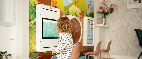 Delta 17 inch bij Mondzorg Dalfsen interactief speelsysteem Delta 17 inch bij Mondzorg Dalfsen interactief speelsysteem