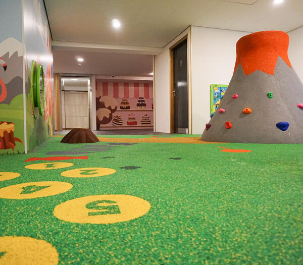 This image shows a kids corner in a restaurant